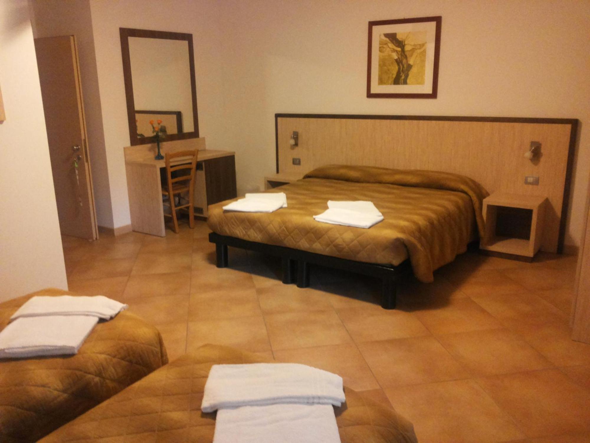 Agritur Arcosole B&B Camping ห้อง รูปภาพ